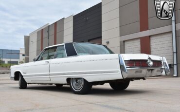 Chrysler-Imperial-1967-White-CREAM-85810-4