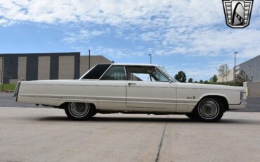 Chrysler-Imperial-1967-White-CREAM-85810-7