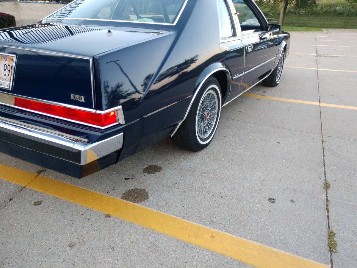 Chrysler-Imperial-1983-blue-75639-5