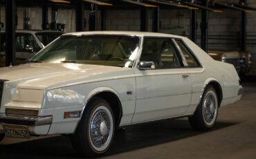 Chrysler-Imperial-Coupe-1981-White-Tan-66324-8