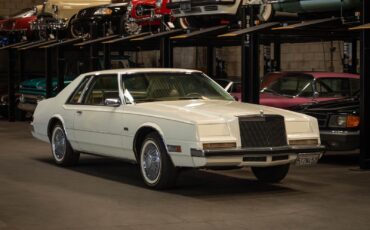 Chrysler-Imperial-Coupe-1981-White-Tan-66324-9