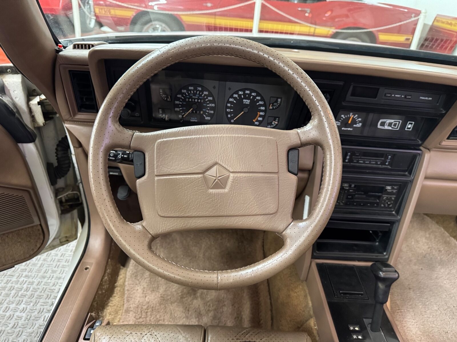 Chrysler-Le-Baron-Cabriolet-1989-White-Tan-67338-31