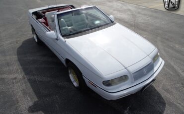 Chrysler-LeBaron-1994-White-Red-114255-10