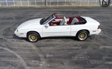 Chrysler-LeBaron-1994-White-Red-114255-5