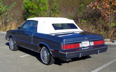 Chrysler-LeBaron-Cabriolet-1985-Gray-Gray-18525-4