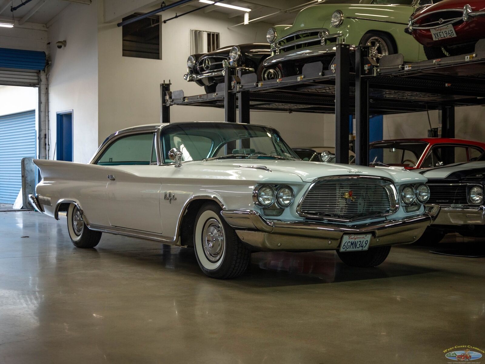 Chrysler-New-Yorker-1960-White-Blue-138247-9