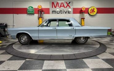 Chrysler-New-Yorker-Berline-1967-Blue-Blue-48898-3