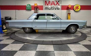 Chrysler-New-Yorker-Berline-1967-Blue-Blue-48898-7