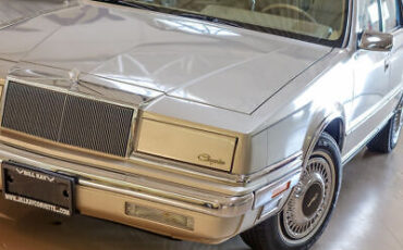 Chrysler-New-Yorker-Berline-1989-Silver-tan-Light-tan-89795-5