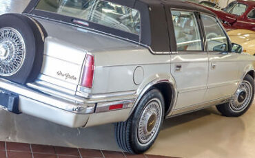 Chrysler-New-Yorker-Berline-1989-Silver-tan-Light-tan-89795-7