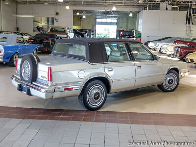 Chrysler-New-Yorker-Berline-1989-Silver-tan-Light-tan-89795-9