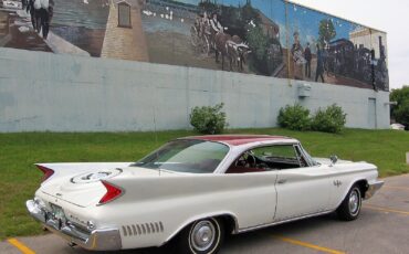 Chrysler-New-Yorker-Coupe-1960-White-Red-189903-4