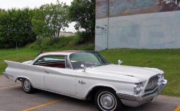 Chrysler-New-Yorker-Coupe-1960-White-Red-189903-5