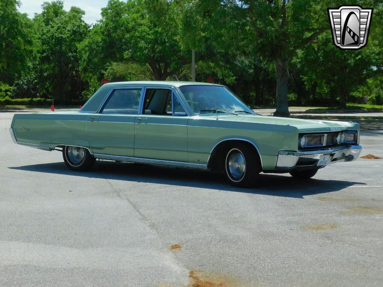 Chrysler-Newport-1967-Green-Black-137665-6