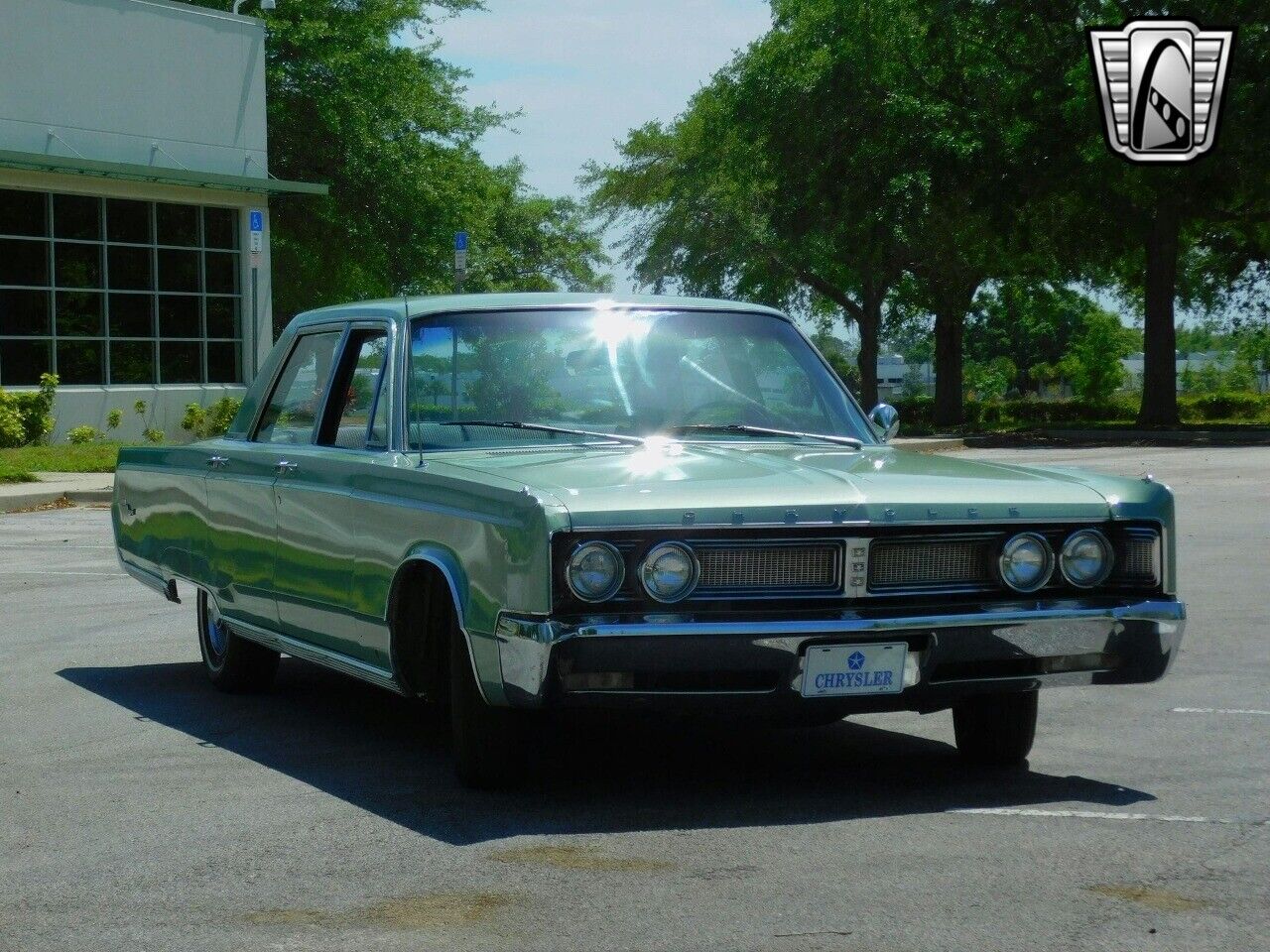 Chrysler-Newport-1967-Green-Black-137665-7