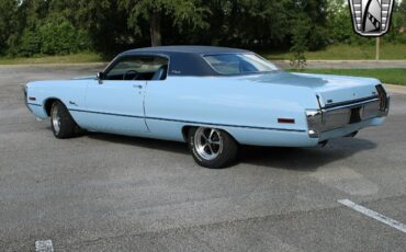 Chrysler-Newport-Coupe-1972-Blue-Blue-20865-5