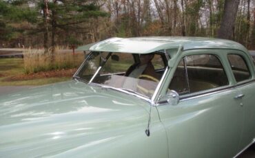 Chrysler-Other-Berline-1951-Green-Tan-91330-30