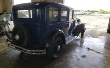 Chrysler-Sedan-Berline-1931-Blue-Gray-111682-19