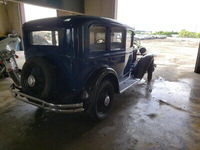 Chrysler-Sedan-Berline-1931-Blue-Gray-111682-19