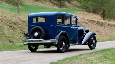 Chrysler-Sedan-Berline-1931-Blue-Gray-111682-5