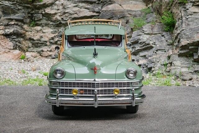 Chrysler-Town-Country-1947-Green-Cord-Maroon-293-9