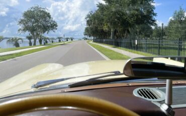 Chrysler-Windsor-1958-yellow-64885-6