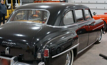 Chrysler-Windsor-Berline-1950-Black-Red-0-3