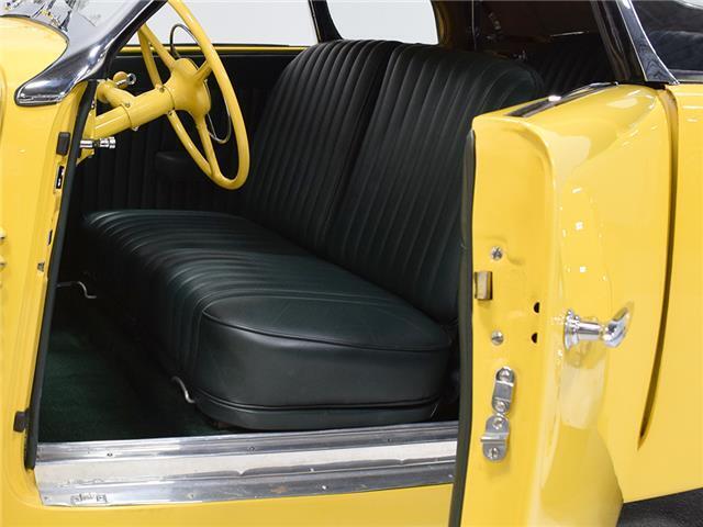 Cord-812-Cabriolet-1937-Yellow-Green-139044-7