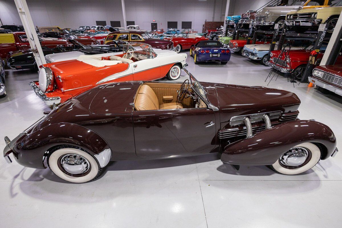 Cord-812-Supercharged-Sportsman-Cabriolet-Cabriolet-1937-Brown-Tan-2430-7