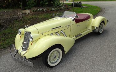 Cord-BOAT-TAIL-SPEEDSTER-Cabriolet-1971-Yellow-Red-1077-1