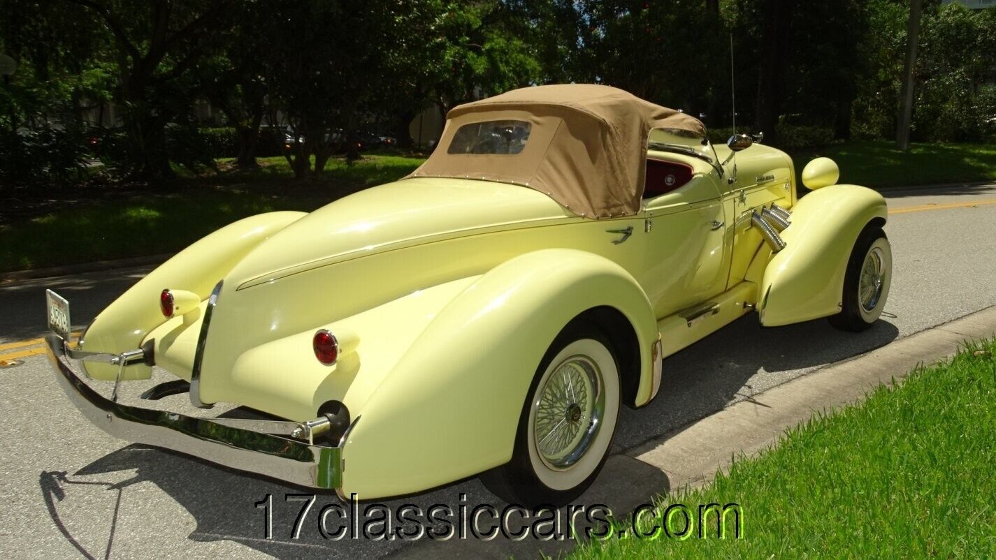 Cord-BOAT-TAIL-SPEEDSTER-Cabriolet-1971-Yellow-Red-1077-11