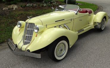 Cord-BOAT-TAIL-SPEEDSTER-Cabriolet-1971-Yellow-Red-1077-5