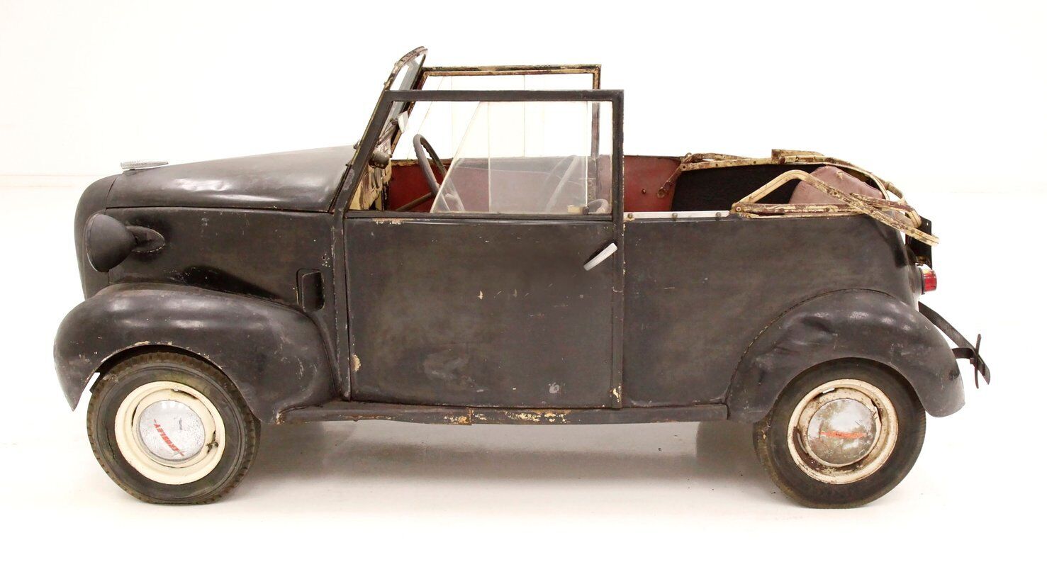 Crosley-CB42-Cabriolet-1942-Black-Oxblood-0-1