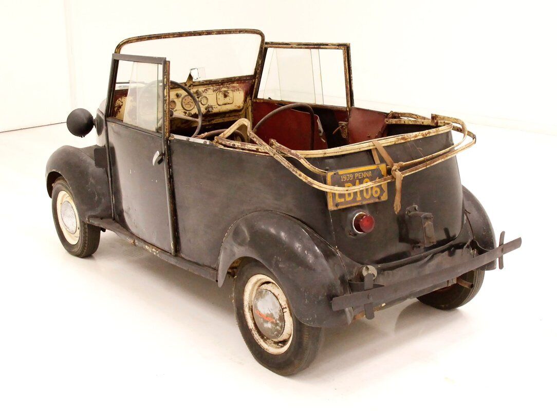 Crosley-CB42-Cabriolet-1942-Black-Oxblood-0-2