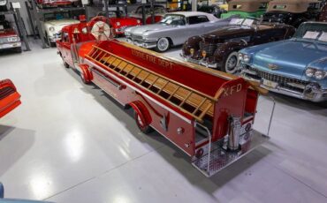 Crosley-Hook-Ladder-Fire-Truck-Pickup-1951-Red-Black-33170-10