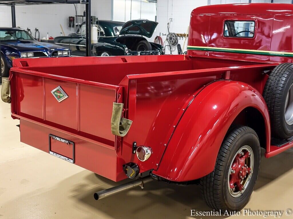 Dacon-201-Pickup-1949-Red-Tan-43639-9