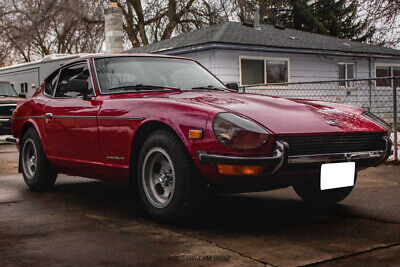 Datsun-240Z-Coupe-1972-Red-Black-357274-11