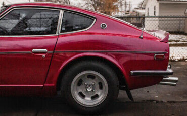 Datsun-240Z-Coupe-1972-Red-Black-357274-4