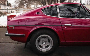 Datsun-240Z-Coupe-1972-Red-Black-357274-9