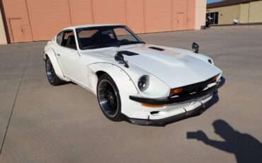 Datsun-280z-1977-white-66319-1