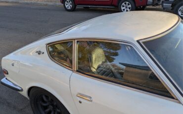 Datsun-Z-Series-Coupe-1970-White-Black-700-8