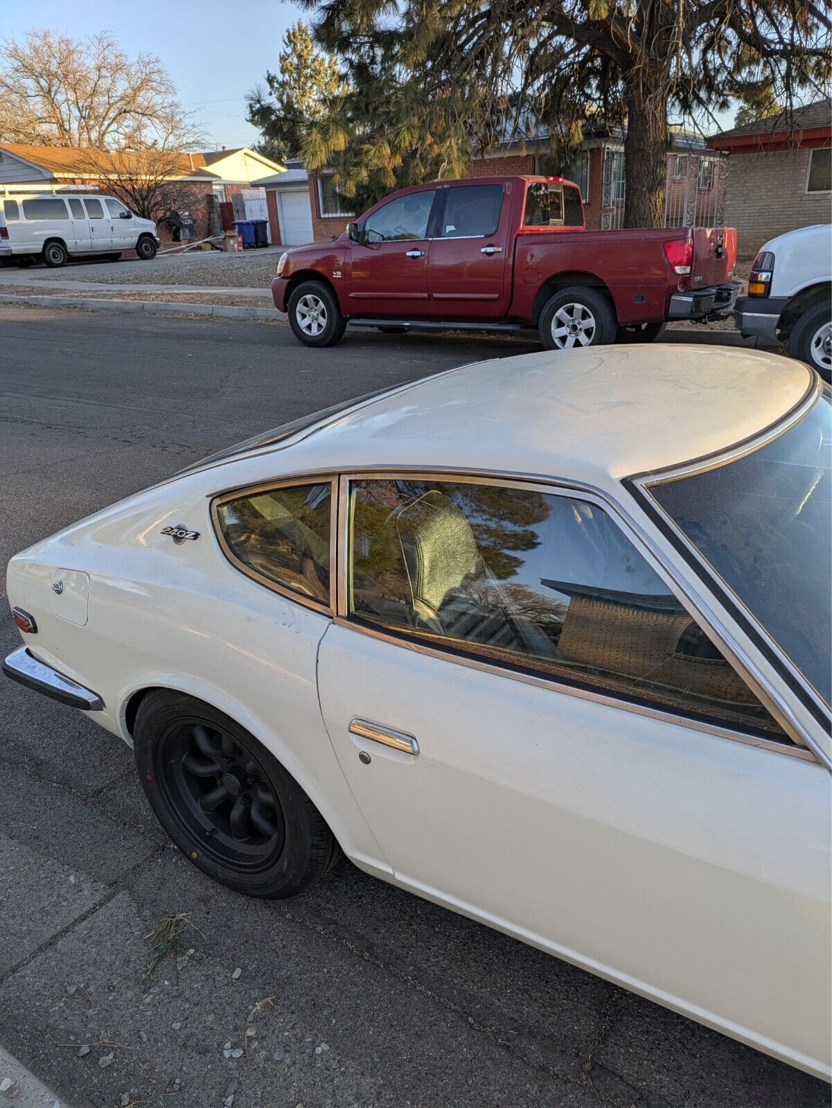 Datsun-Z-Series-Coupe-1970-White-Black-700-8