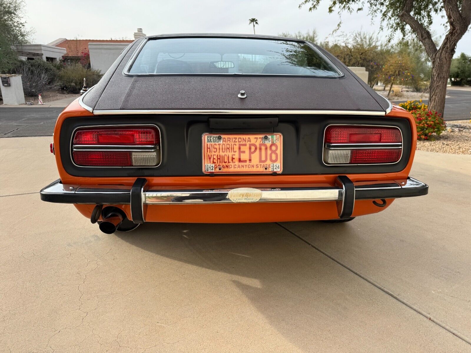 Datsun-Z-Series-Coupe-1973-Orange-137773-6