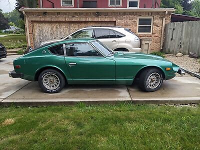 Datsun-Z-Series-Coupe-1975-Green-Black-41964-7