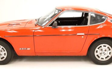 Datsun-Z-Series-Coupe-1977-Red-Black-186735-1