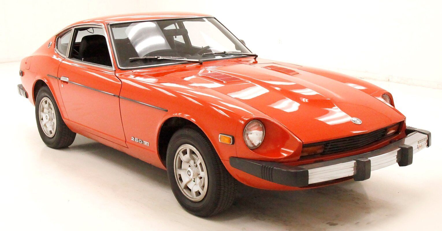 Datsun-Z-Series-Coupe-1977-Red-Black-186735-6