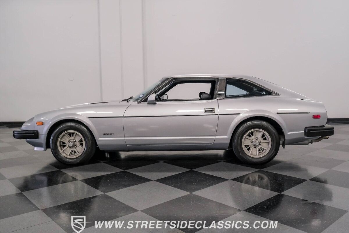 Datsun-Z-Series-Coupe-1979-Silver-Black-77764-2