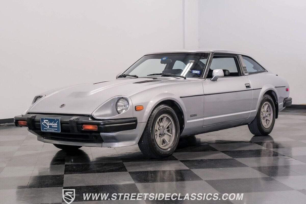 Datsun-Z-Series-Coupe-1979-Silver-Black-77764-6