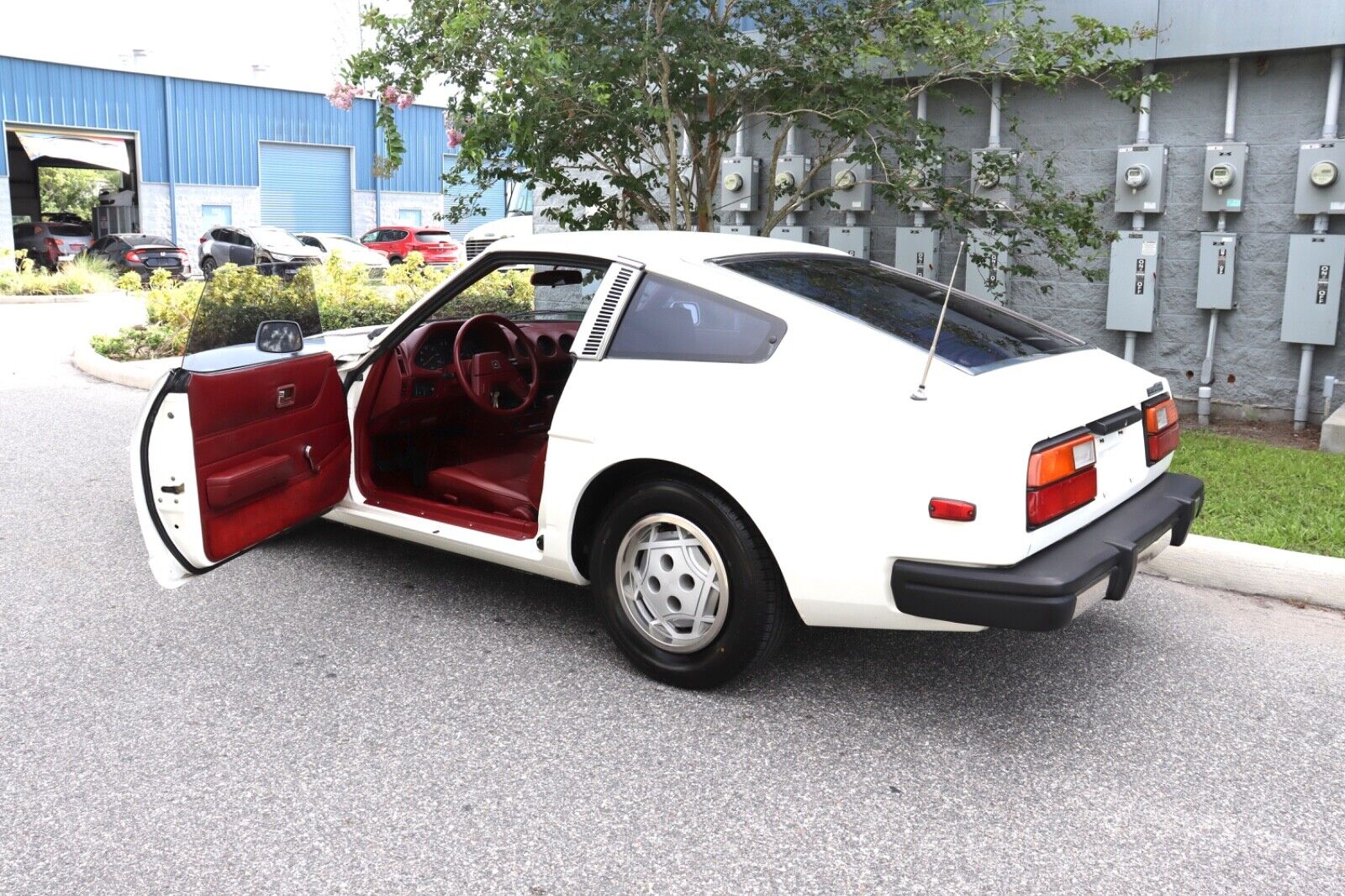 Datsun-Z-Series-Coupe-1979-White-Red-159729-14