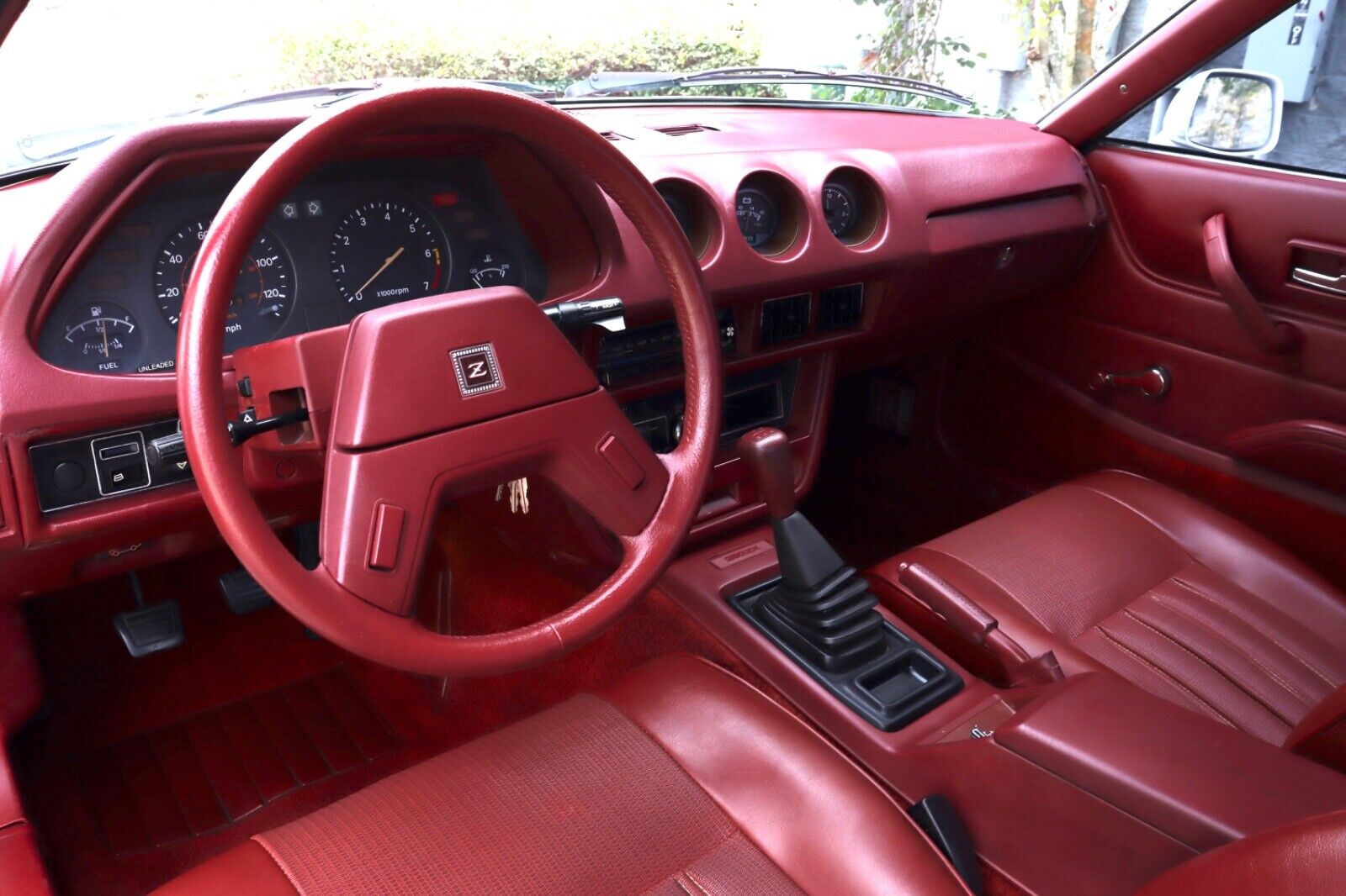 Datsun-Z-Series-Coupe-1979-White-Red-159729-15